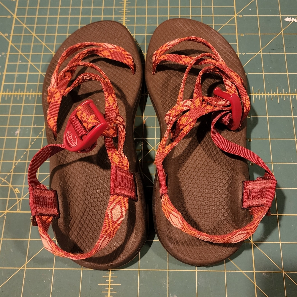 Ladies Chacos Size 7